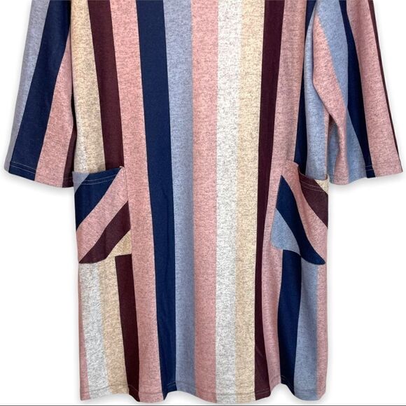 Luukse Striped Patch Pocket Shift Dress - Picture 4 of 9